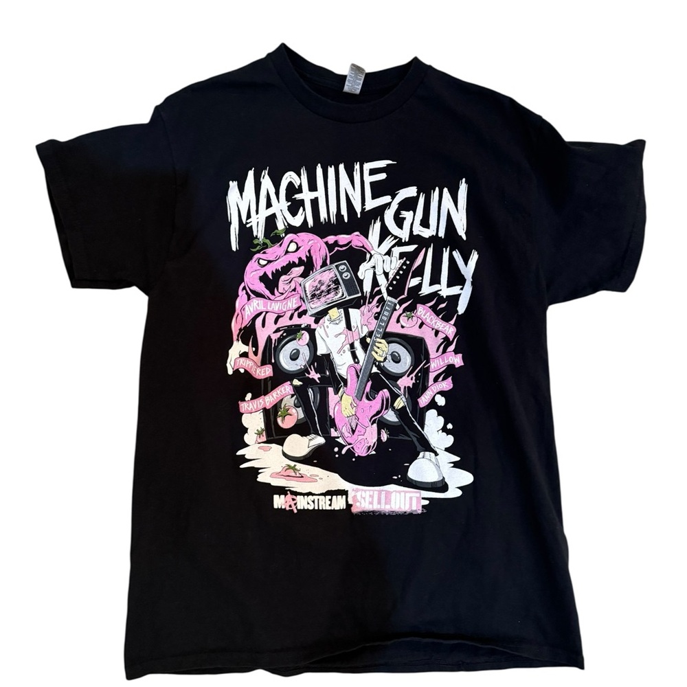 Machine Gun Kelly Mainstream Sellout Tour Graphic Tee